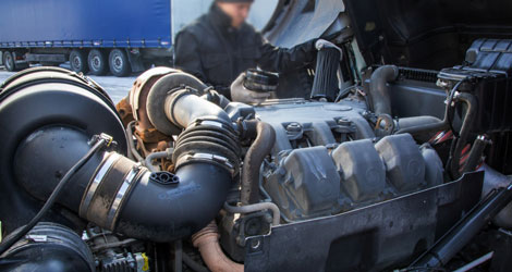 Failing Turbo Engines Failure? Contact Best Mobile Truck Repair Service Provider